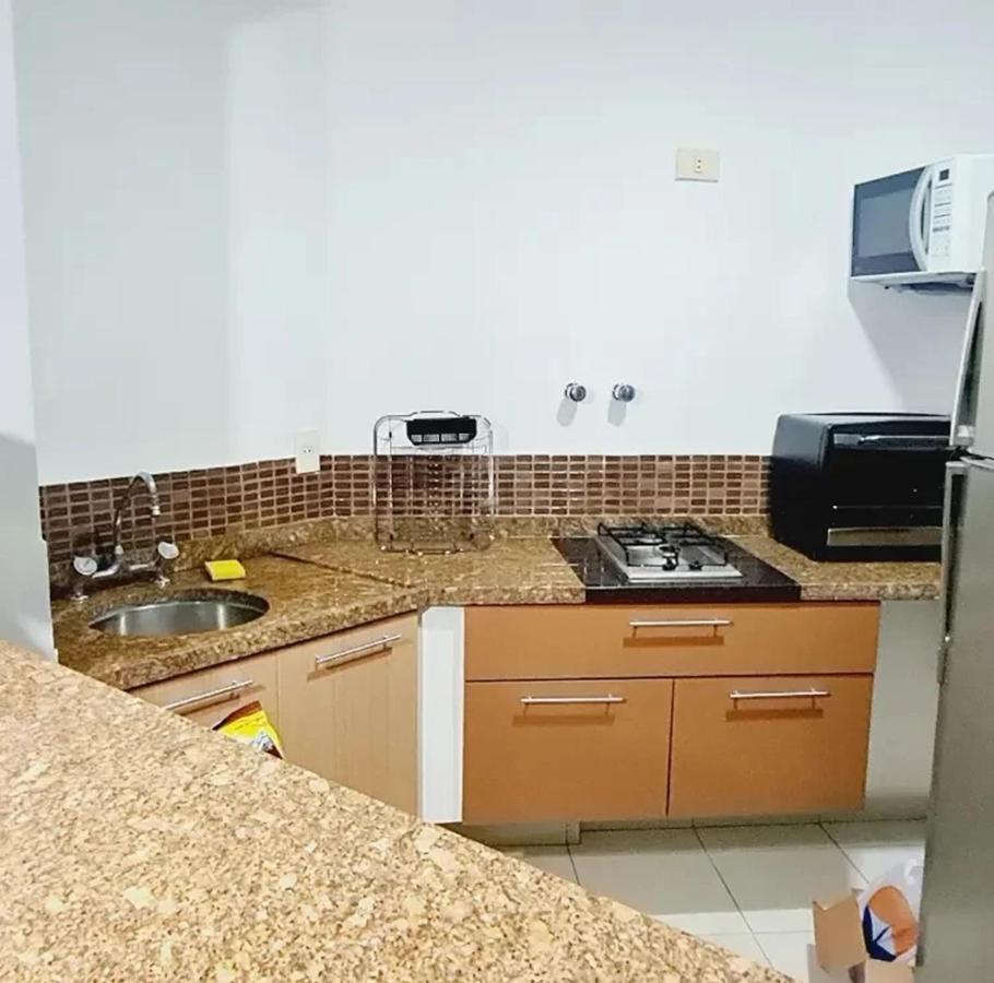 Flat No Gonzaga Com Estacionamento Incluso Appartement Santos  Buitenkant foto